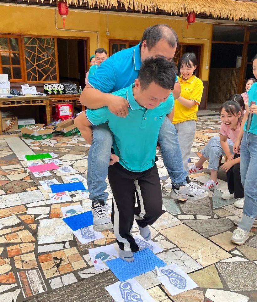 水思源中秋团建活动现场